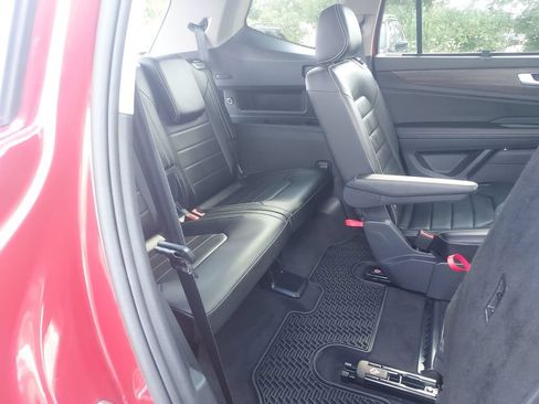 Used 2024 Volkswagen Atlas SEL AWD/4WD image 37