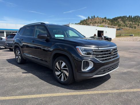 Used 2026 Volkswagen Atlas SE AWD/4WD image 4