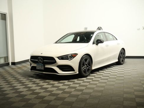 Used 2023 Mercedes-Benz CLA 250 CLA 250 image 3