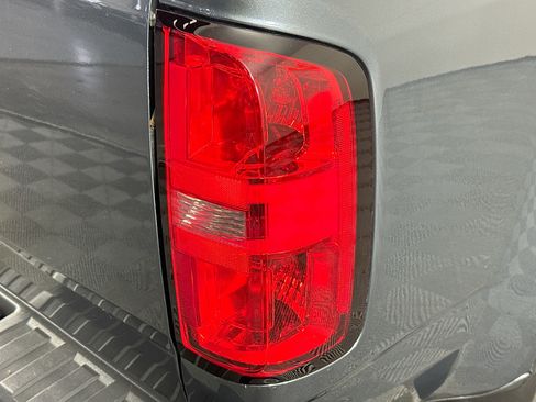 Used 2015 Chevrolet Colorado LT image 32