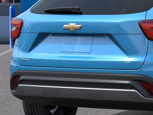 New 2026 Chevrolet Trax LT FWD image 38