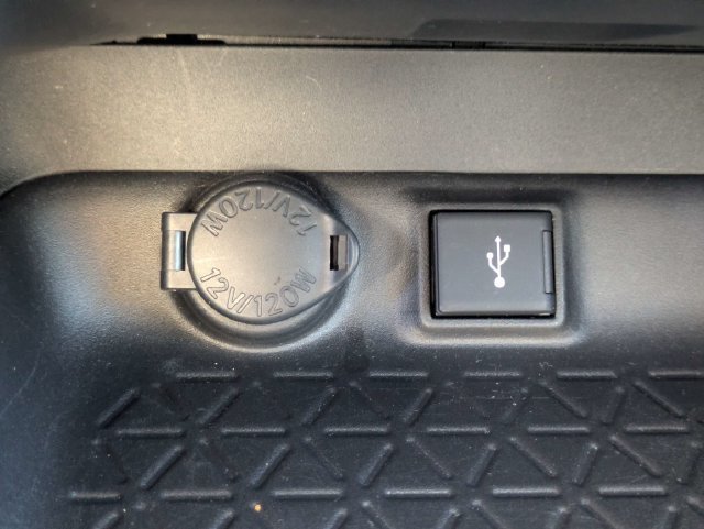 Certified 2022 Toyota RAV4 XLE FWD image 24