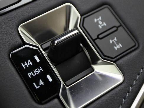 Used 2026 Lexus GX 550 image 27