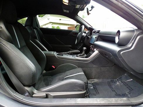 Used 2025 Toyota GR86 Premium w/ ALL Weather Mat Package (TMS) RWD image 30