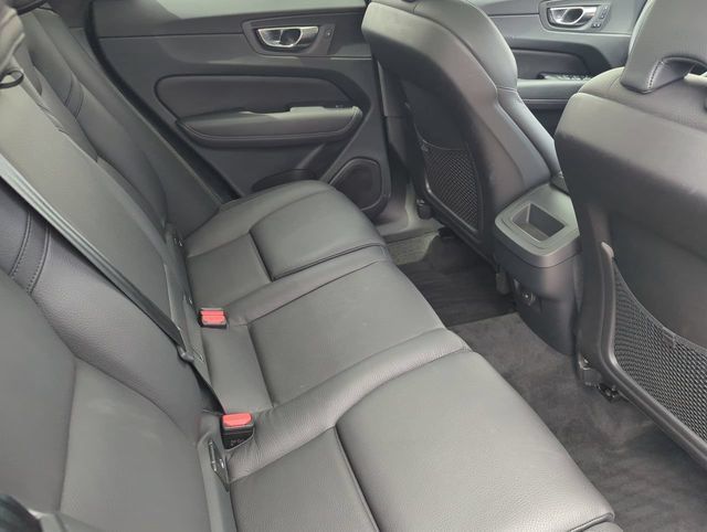 Used 2023 Volvo XC60 B5 Plus w/ Climate Package FWD image 15