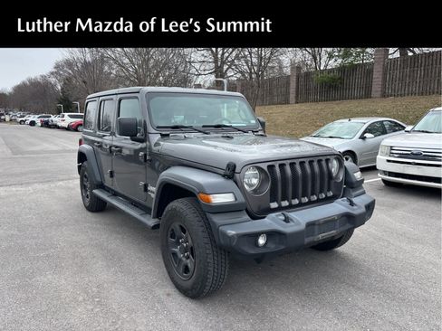 Used 2018 Jeep Wrangler Unlimited Sport image 1