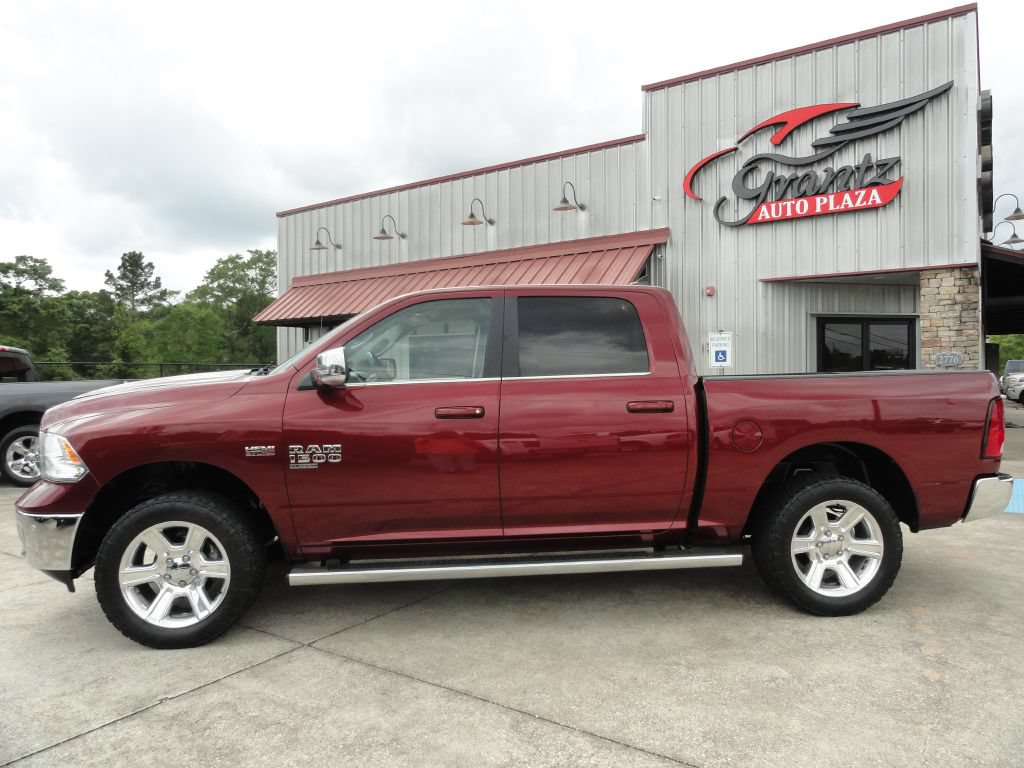 Used 2019 RAM 1500 Lone Star AWD/4WD image 3