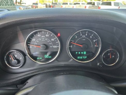 Used 2018 Jeep Wrangler Unlimited Sport AWD/4WD image 21