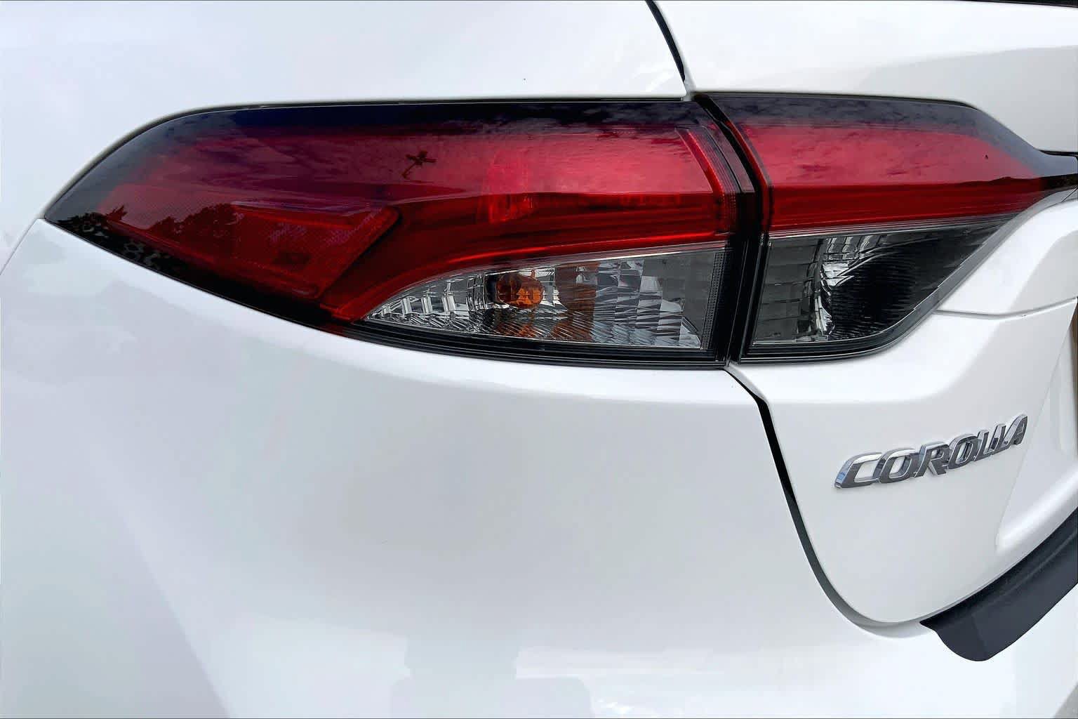 Used 2026 Toyota Corolla XSE FWD image 28
