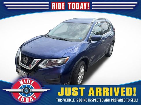 Used 2018 Nissan Rogue SV AWD/4WD image 1