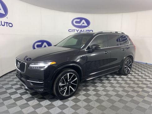 Used 2018 Volvo XC90 T6 Momentum w/ Convenience Package AWD/4WD image 7
