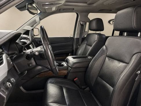 Used 2019 GMC Yukon XL SLT w/ Graphite Performance Edition RWD image 15
