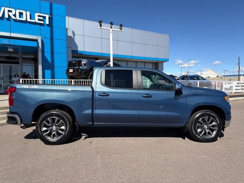 Used 2024 Chevrolet Silverado 1500 LT image 6