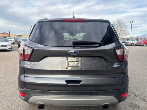 Used 2018 Ford Escape SE w/ SE Sync 3 Package image 4