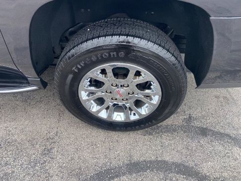 Used 2018 GMC Yukon XL SLT w/ Open Road Package AWD/4WD image 22