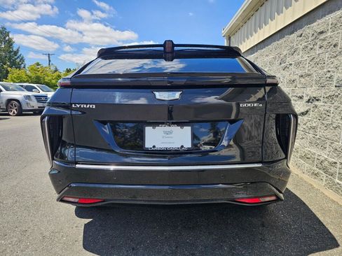 Used 2024 Cadillac Lyriq Tech w/ Driver Assist Package AWD/4WD image 6