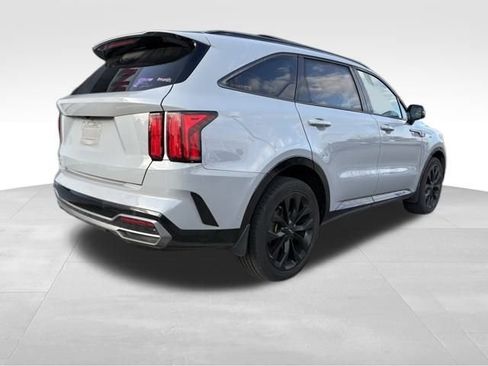 Used 2023 Kia Sorento SX image 5