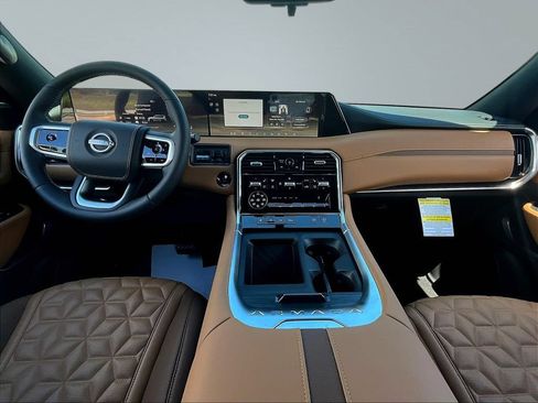 New 2026 Nissan Armada Platinum Reserve w/ Accent Package AWD/4WD image 5