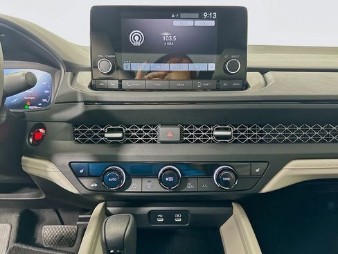 Certified 2025 Honda Accord SE image 14