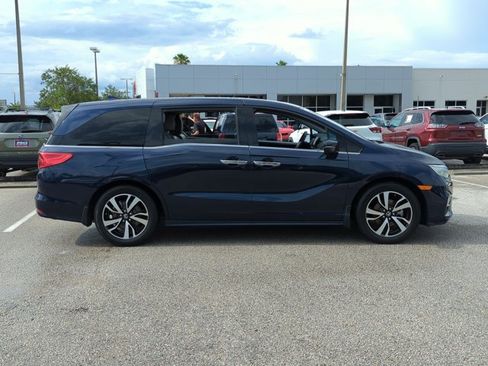 Used 2019 Honda Odyssey Elite image 4