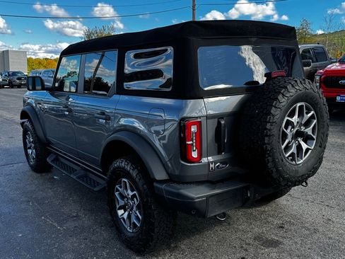 Used 2025 Ford Bronco Badlands image 8