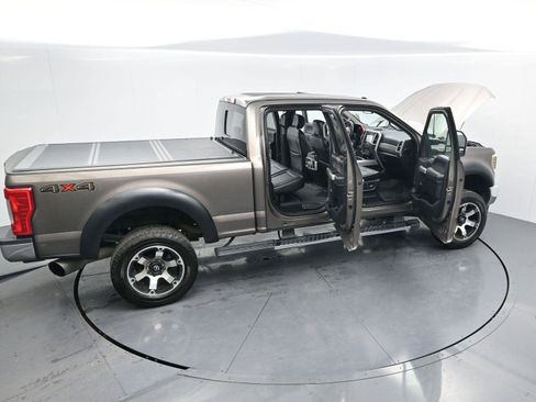 Used 2018 Ford F250 Lariat w/ Lariat Value Package image 37