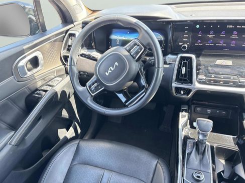 Used 2023 Kia Sorento SX FWD image 11