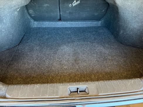 Used 2025 Nissan Sentra SV FWD image 29