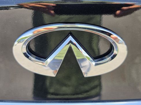 Used 2018 INFINITI Q50 Luxe w/ Essential Package (3.0T Luxe) AWD/4WD image 24