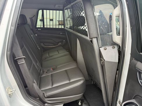 Used 2019 Chevrolet Tahoe 2WD w/ Remote Keyless Entry Package image 35
