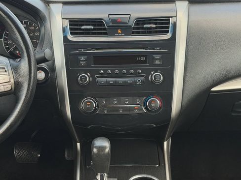 Used 2013 Nissan Altima 2.5 S FWD image 15