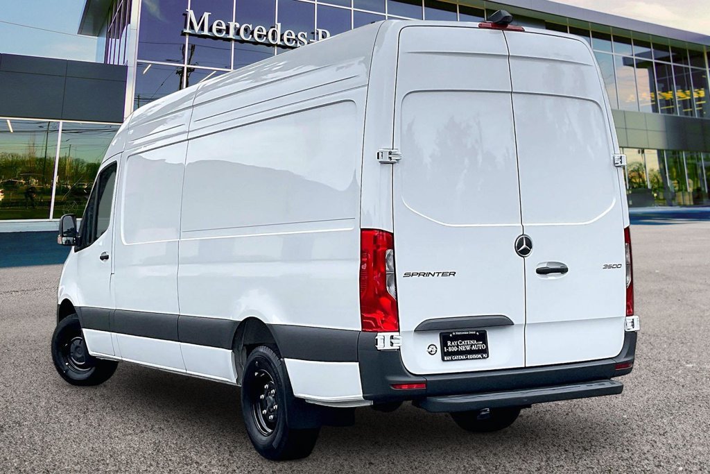 Used 2026 Mercedes-Benz Sprinter 3500 image 2