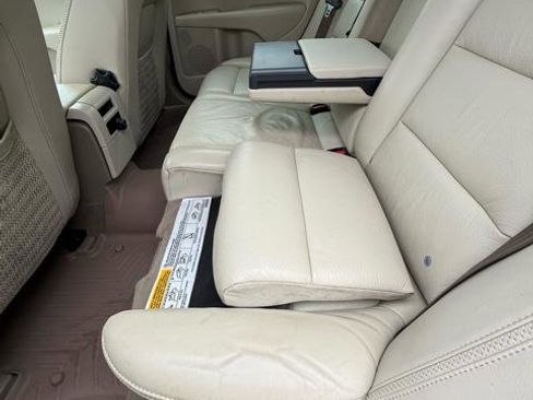 Used 2010 Volvo XC70 T6 AWD/4WD image 18