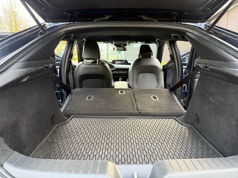 Used 2019 MAZDA MAZDA3 AWD Hatchback w/ Preferred Pkg image 12