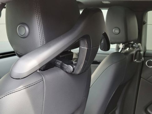 Used 2026 Land Rover Range Rover Evoque S image 23