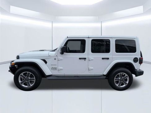 Used 2019 Jeep Wrangler Unlimited Sahara AWD/4WD image 7