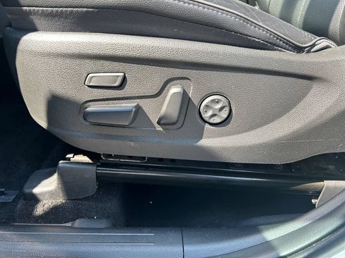 Used 2023 Hyundai Santa Fe Limited AWD/4WD image 32