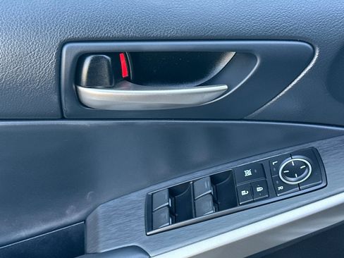 Used 2019 Lexus IS 350 F Sport w/ F Sport Package RWD image 13