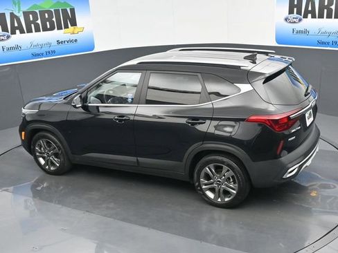 Used 2023 Kia Seltos S w/ Navigation Package image 24