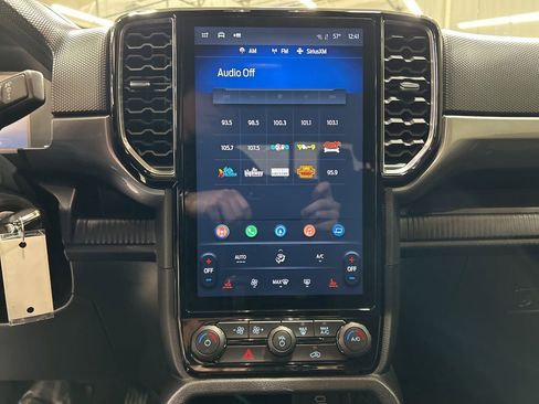 Used 2024 Ford Ranger XLT w/ FX4 Off-Road Package image 18