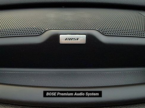 Used 2021 GMC Canyon Denali image 26