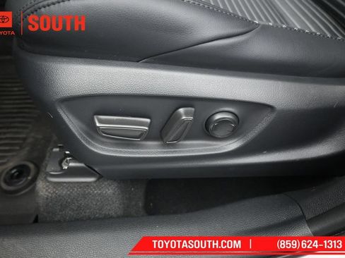 Used 2026 Toyota Corolla Cross AWD Hybrid w/ Convenience Package image 26