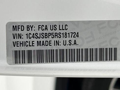 Used 2024 Jeep Wagoneer L Series II w/ Flexible Seating Group image 81