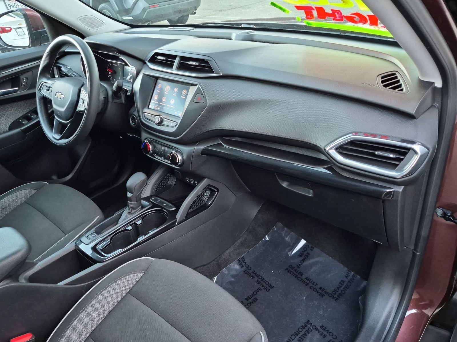 Used 2023 Chevrolet TrailBlazer LT w/ LPO, Blackout Package FWD image 28