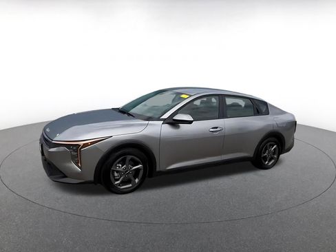 Used 2025 Kia K4 FWD image 8