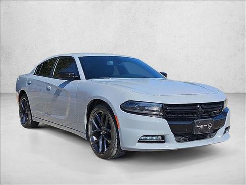 Used 2021 Dodge Charger SXT w/ Plus Group image 3