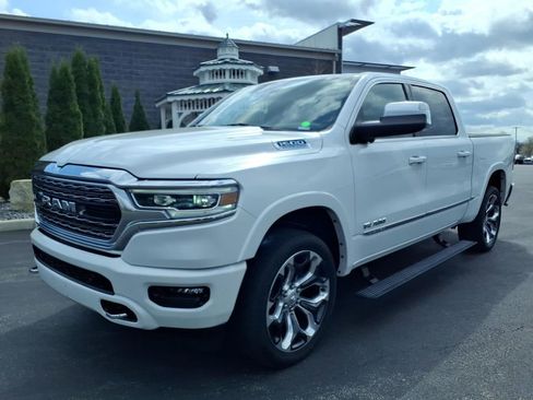 Used 2023 RAM 1500 Limited AWD/4WD image 2