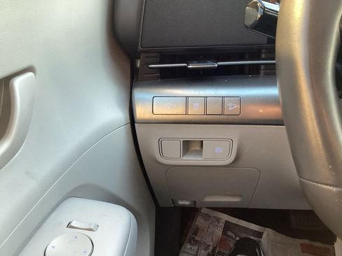Used 2025 Hyundai Kona SEL FWD image 19
