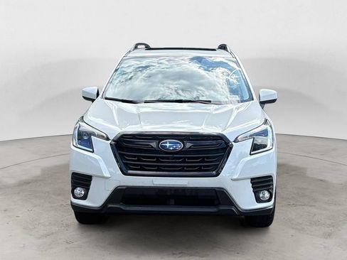 Used 2023 Subaru Forester Premium AWD/4WD image 2