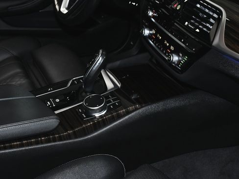 Used 2023 BMW 530i xDrive w/ Premium Package image 65